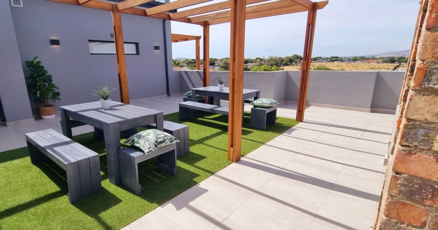 2 Bedroom Property for Sale in Table View Western Cape